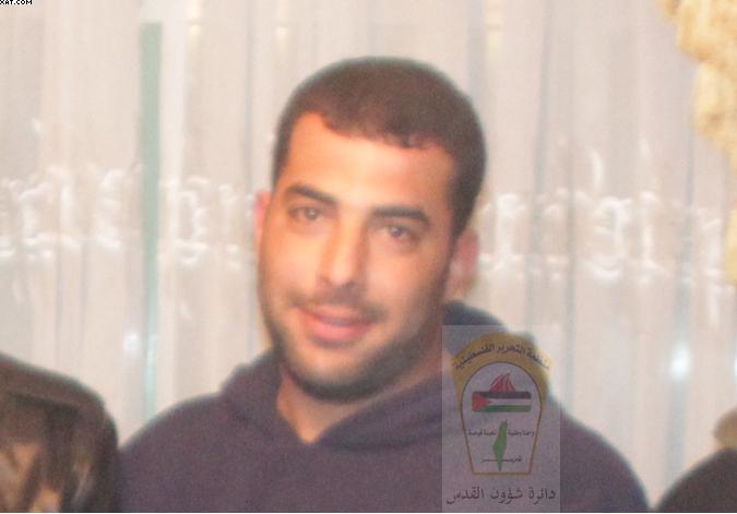 قوات الاحتلال تعذب أسيراً مقدسياً بالمياه الباردة قبل أن تطلق سراحه