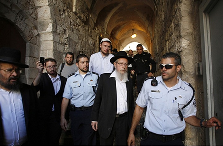 “معهد الهيكل” يعقد دورة تدريبية لتدمير “الأقصى”