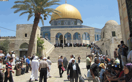 “التعاون الإسلامي” تدعو إلى تشجيع المسلمين على زيارة القدس