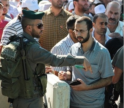 قيود على دخول المصلين الى المسجد الاقصى