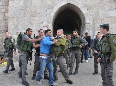 الاحتلال يعتقل 9 شبان مقدسيين من أحياء مختلفة بالقدس