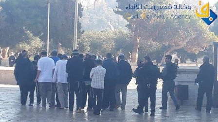 مستوطنون يقتحمون الأقصى المبارك