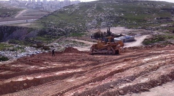 قريع يستنكر تجريف سلطات الاحتلال أراض قرية العيسوية واقتحام الأقصى