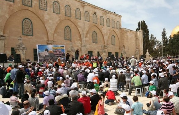 قريع يدعو إلى شد الرحال للأقصى ويحذر من تداعيات استهدافه