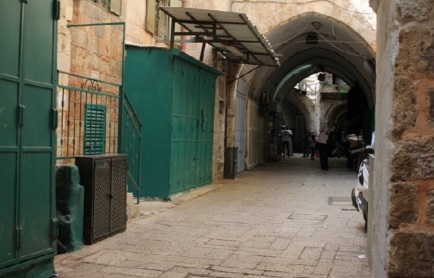 إسرائيل تقرر إبعاد عشرات الفلسطينيين عن المسجد الأقصى