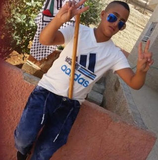 اعتقال طفل ووالده بعد مداهمة منزل بحي الطور