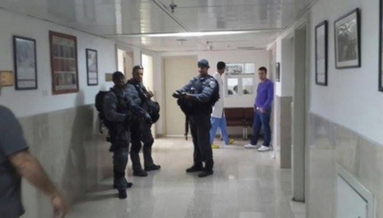 حالات اختناق بمستشفى المقاصد في القدس