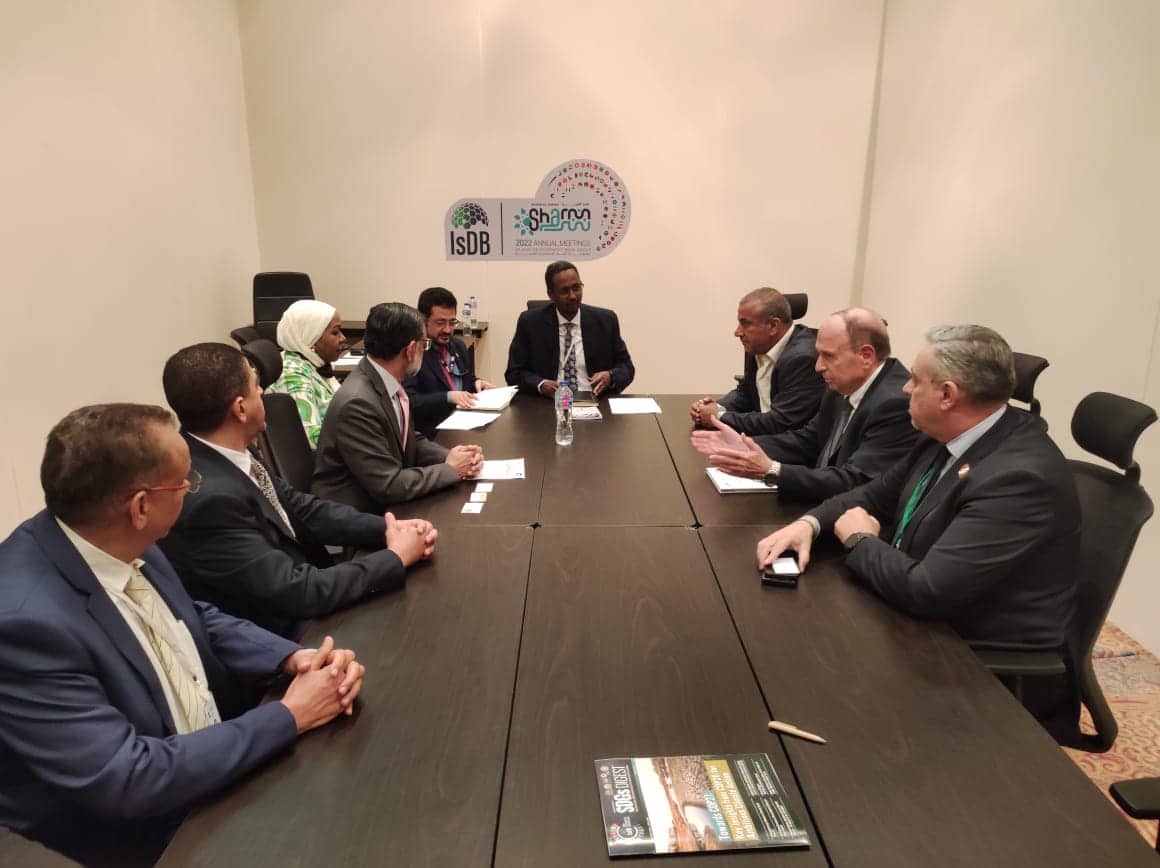 في الاجتماعات السنوية لمجموعة البنك الاسلامي للتنمية الحسيني يدعو الى تعزيز التنمية المستدامة في فلسطين